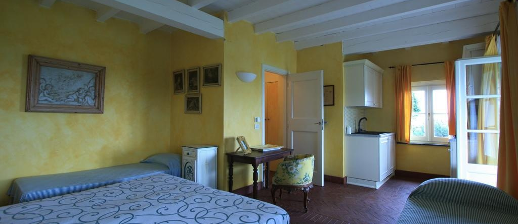 Agriturismo Natta Di Monte Tabor, 切莱利古雷 — 照片 1