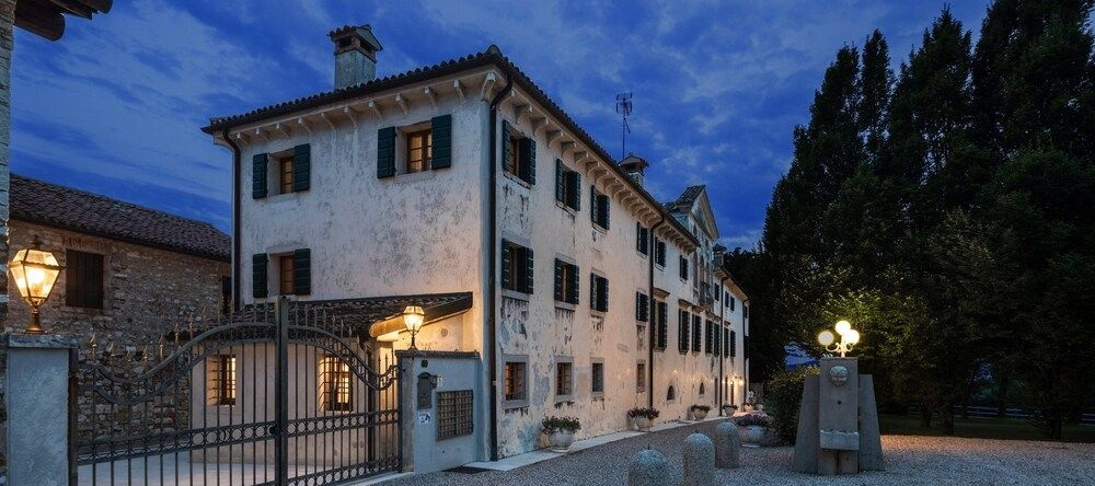 Villa Morona de Gastaldis, 瓦尔多比亚德内 — 照片 1