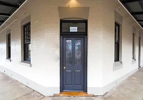 The Commercial Quarters - Room 4-has air conditioning, free WIFI, TV and fridge, Millthorpe — photo 1