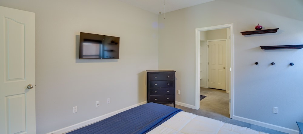 Pet-friendly Bernalillo Vacation Rental!, Bernalillo — photo 1