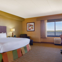 DoubleTree by Hilton Boston North Shore, 丹弗斯 — 照片 3
