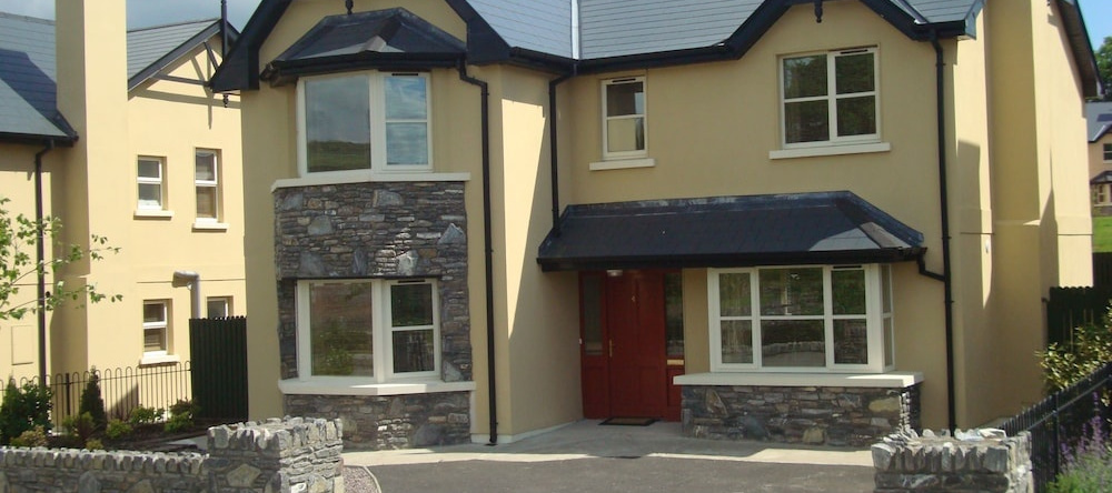Ardmullen 4 Bed Walnut, Кенмэр — фото 1