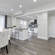 QuickStay - Stunning 4bdrm House in Vaughan, 旺 — 照片 2