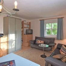 Tranquil Garden Apartment, Regen — photo 5