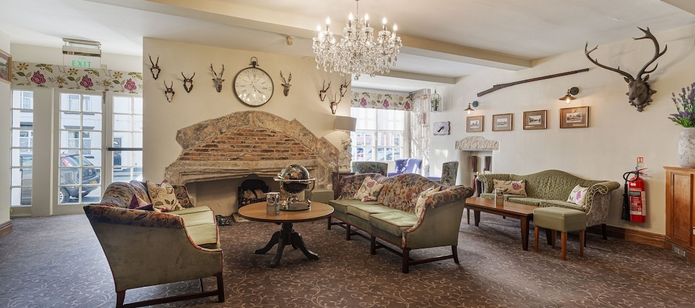The Crown Hotel, Boroughbridge, North Yorkshire, Роеклифф — фото 1
