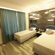 Hummingbird Hotel and Banquet, 阿南德 — 照片 2