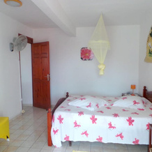 House With 2 Bedrooms in Bouillante, With Wonderful sea View, Enclosed, 布扬特 — 照片 2