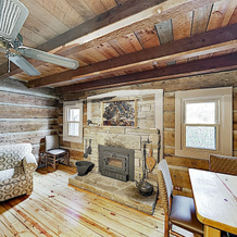 New Listing! Updated W/ Hot Tub On 2 Acres 1 Bedroom Cabin, 弗莱彻 — 照片 3