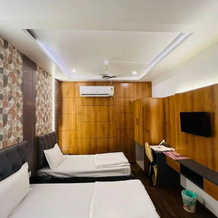 Hotel Satyam Inn, 普拉塔普加尔 — 照片 5