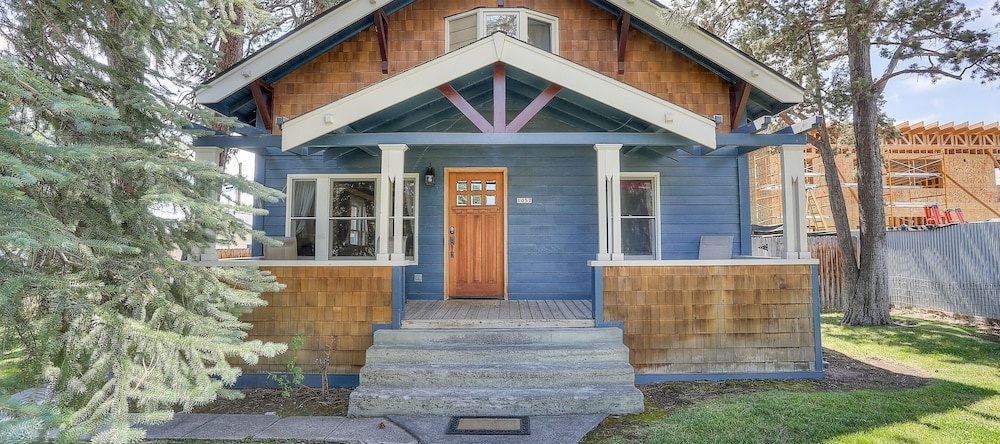 Pet-friendly Albany Cottage With BBQ on the Deck by Redawning, Bend — photo 1