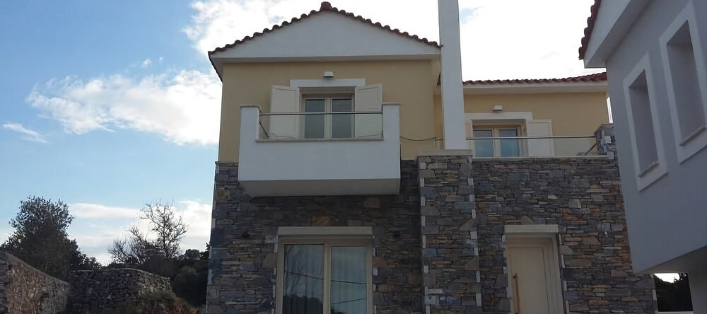 Mousses Luxury Houses, 萨摩斯 — 照片 1