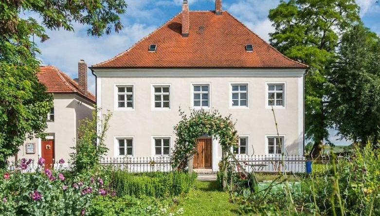 Historischer Pfarrhof Niederleierndorf, Лангквайд — фото 1