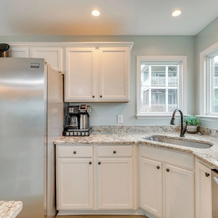 Walk to Shore: Multi-deck Townhome in Kure Beach!, 库尔海滩 — 照片 4