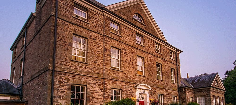 Peterstone Court Country House Restaurant & Spa, 兰弗林纳赫 — 照片 1