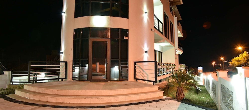 Apartments Jadranski Biser, 查尼 — 照片 1