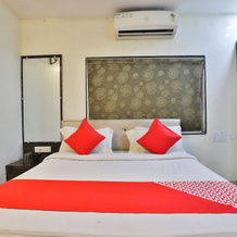 Oyo 27633 Hotel Dan, Вапи — фото 5