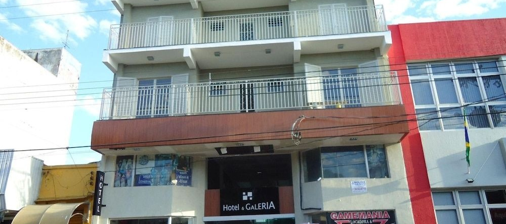 Hotel Galeria, Джалес — фото 1