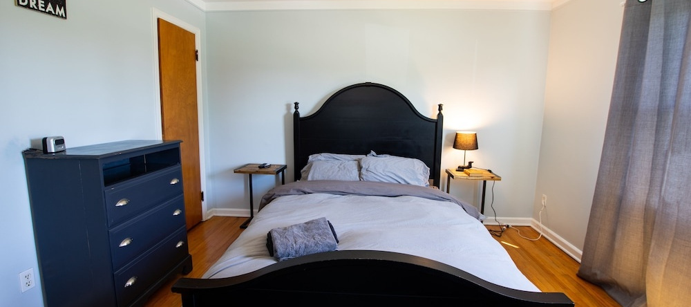 Two Bedroom West Stadium Bungalow - Unit 524, 安娜堡 — 照片 1
