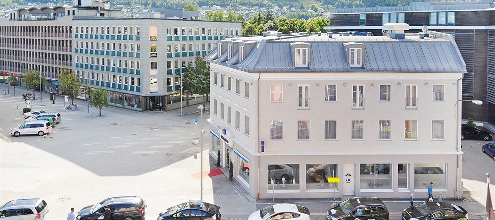 Globus Hotel, 德拉门 — 照片 1