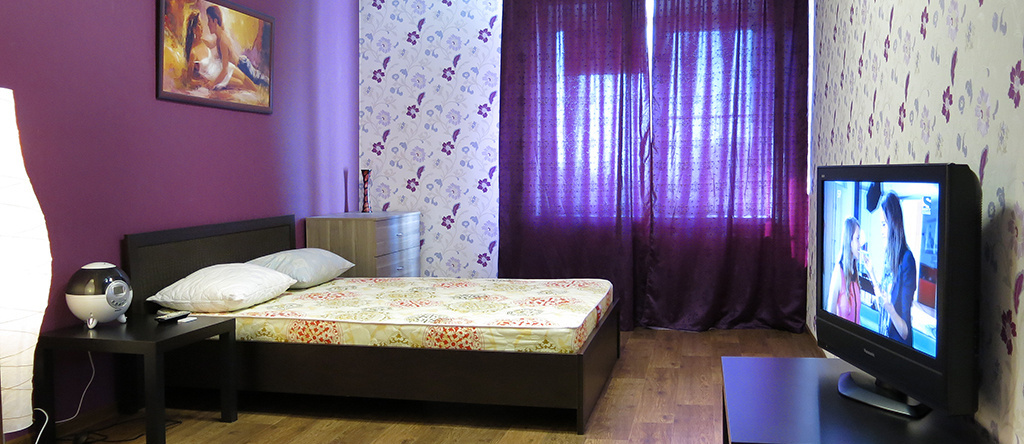 V Tsentre Apartments, Omsk — photo 1