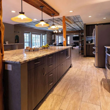 Willie's Hill Country Hideaway - Stay for 8 With Hot Tub & Fire Pit, Wimberley — photo 3