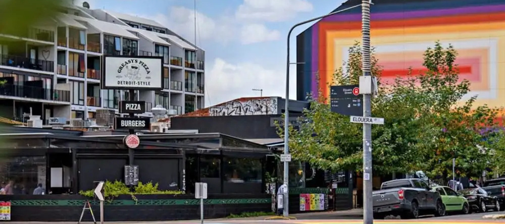 Chic 1-bed Apartment Near Canberra's Bustling CBD, Lyneham — photo 1