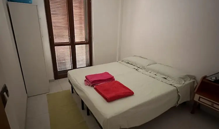 2 Bed Villa - Sleeps 4 - Pets - Garden - Parking, 阿门多拉腊 — 照片 1