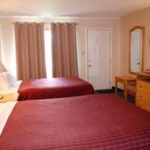 Aspen Village Inn, Waterton Park — photo 3