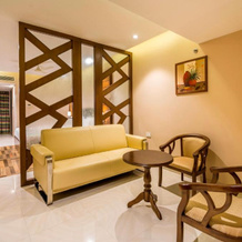 The Capital Hotel, 贡图尔 — 照片 2