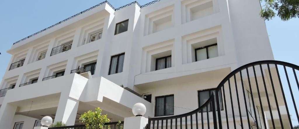 Hotel Uma Residency, Сатна — фото 1