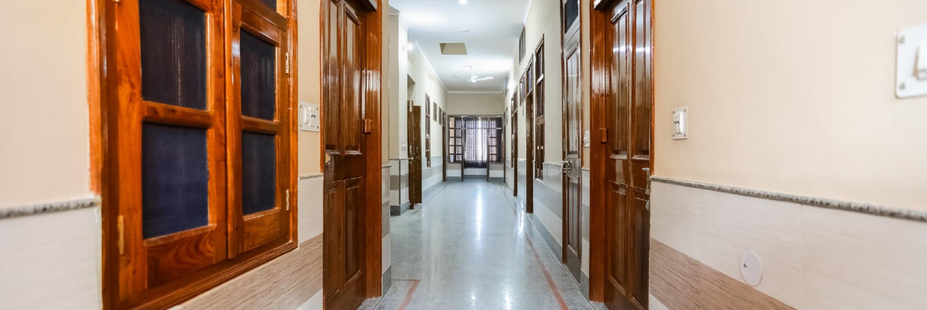 OYO 40880 Hotel Shashi, 哈努曼加尔枢纽 — 照片 1
