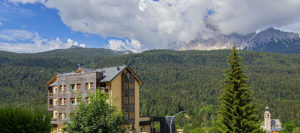 TH Cadore - Hotel Antelao, 博尔卡迪卡多雷 — 照片 1