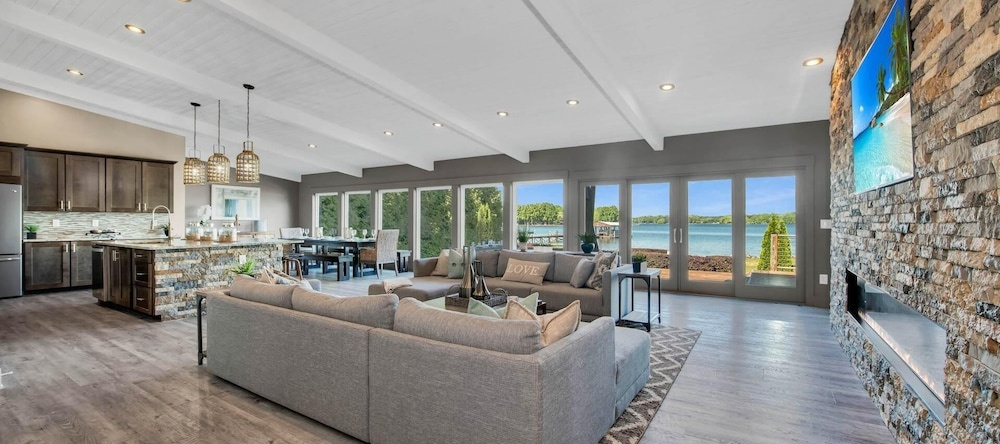 Lake Norman Breakaway, Мурсвилл — фото 1