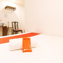 RedDoorz Plus Near Bamboo Organ Las Piñas, Las Pinas — photo 4