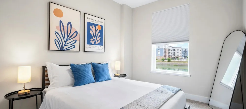 Spacious 4Br Warrenville Home- Rep 1, Уорренвилл — фото 1