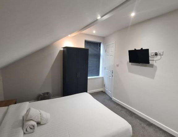 Self Check In Apartment In Barnsley Central, Барнсли — фото 1