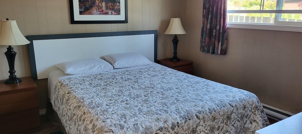 River Heights Motel, Courtenay — photo 1