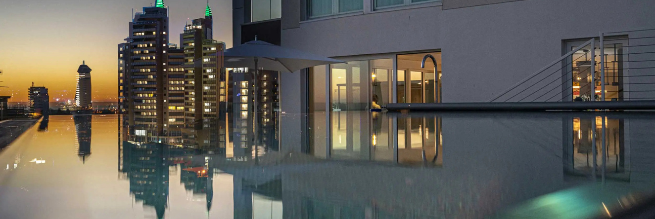 J44 Lifestyle hotel, 利多迪耶索洛 — 照片 1
