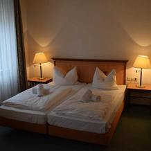 Hotel Ratskeller Rugen, 吕根岛贝尔根 — 照片 3
