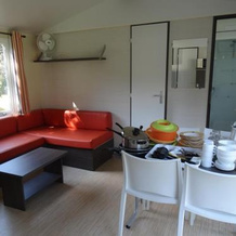 Camping "A l'Ombre des Tilleuls", 佩鲁兹 — 照片 2
