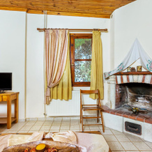 Xenios Loutra Village Karnagio, Лутра — фото 5