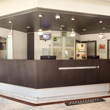 B&B Hotel Saint-Quentin-En-Yvelines Centre Gare 4 Etoiles, Монтиньи ле Бретоне — фото 2
