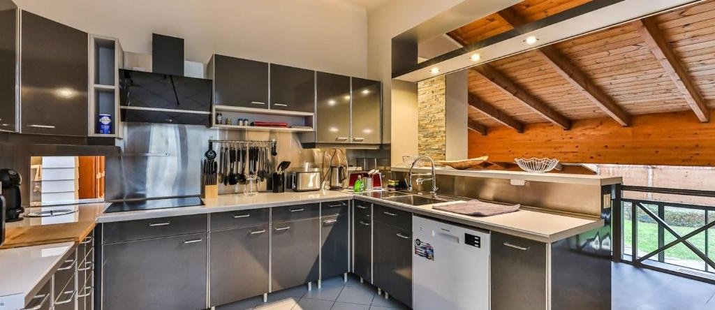 Splendide maison de 330m avec piscine interieure, 沙隆 — 照片 1