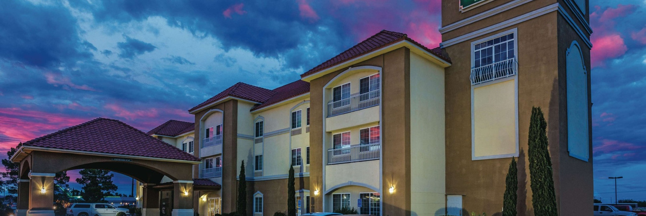 La Quinta Inn & Suites By Wyndham Deming, Демиг — фото 1
