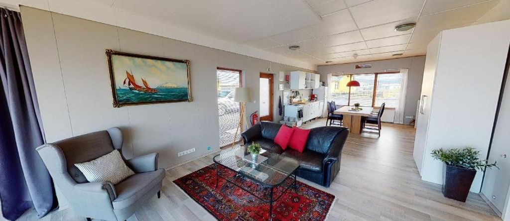 Kleifar: Ocean View Apartment, Hellissandur — photo 1