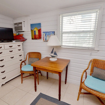 Beachfront Dream - Four Bedroom Home, Indian Rocks Beach — photo 2