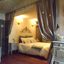 Charming Nest Cozy, Romantic, Very Comfortable, On A Square Of Torgny, Шини — фото 4