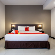 Reddoorz Premium Near Exit Toll Malang, Malang — photo 3