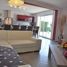 Luxury Villa with Private Pool in Saint-Victor-de-Malcap, 圣维克托德马尔卡普 — 照片 5