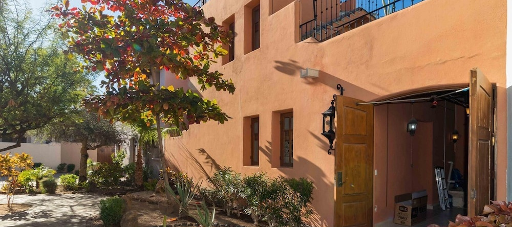 Casa Bella 2BR by Casago, 诺波洛 — 照片 1